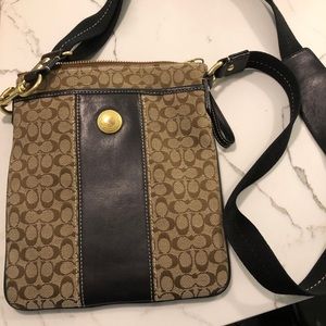 Coach signature brown crossbody bag